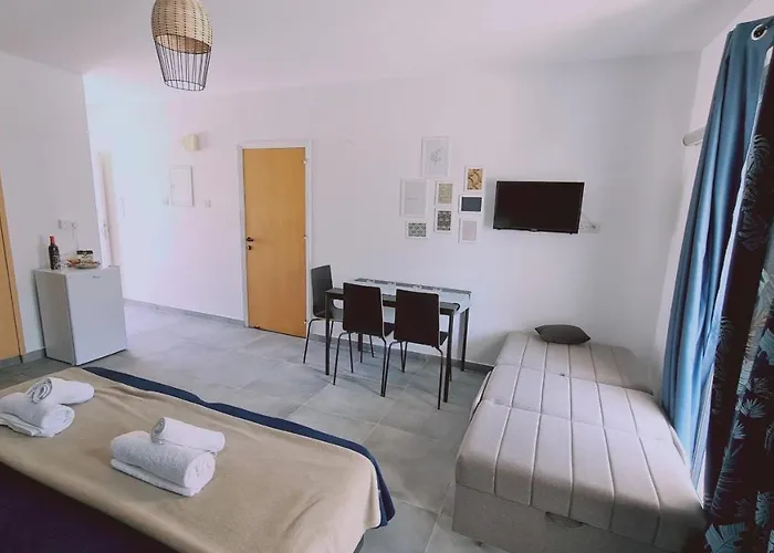 Appartement Nissi Avenue 64 2 - Luxcyservices *