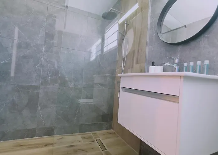 Nissi Avenue 64 2 - Luxcyservices *