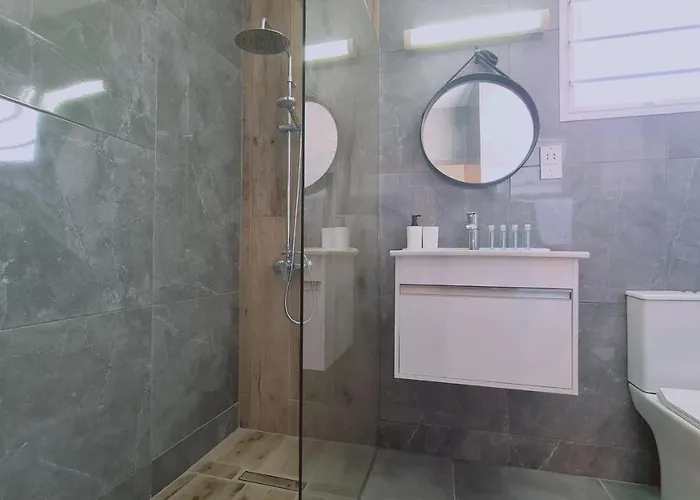 Appartement Nissi Avenue 64 2 - Luxcyservices